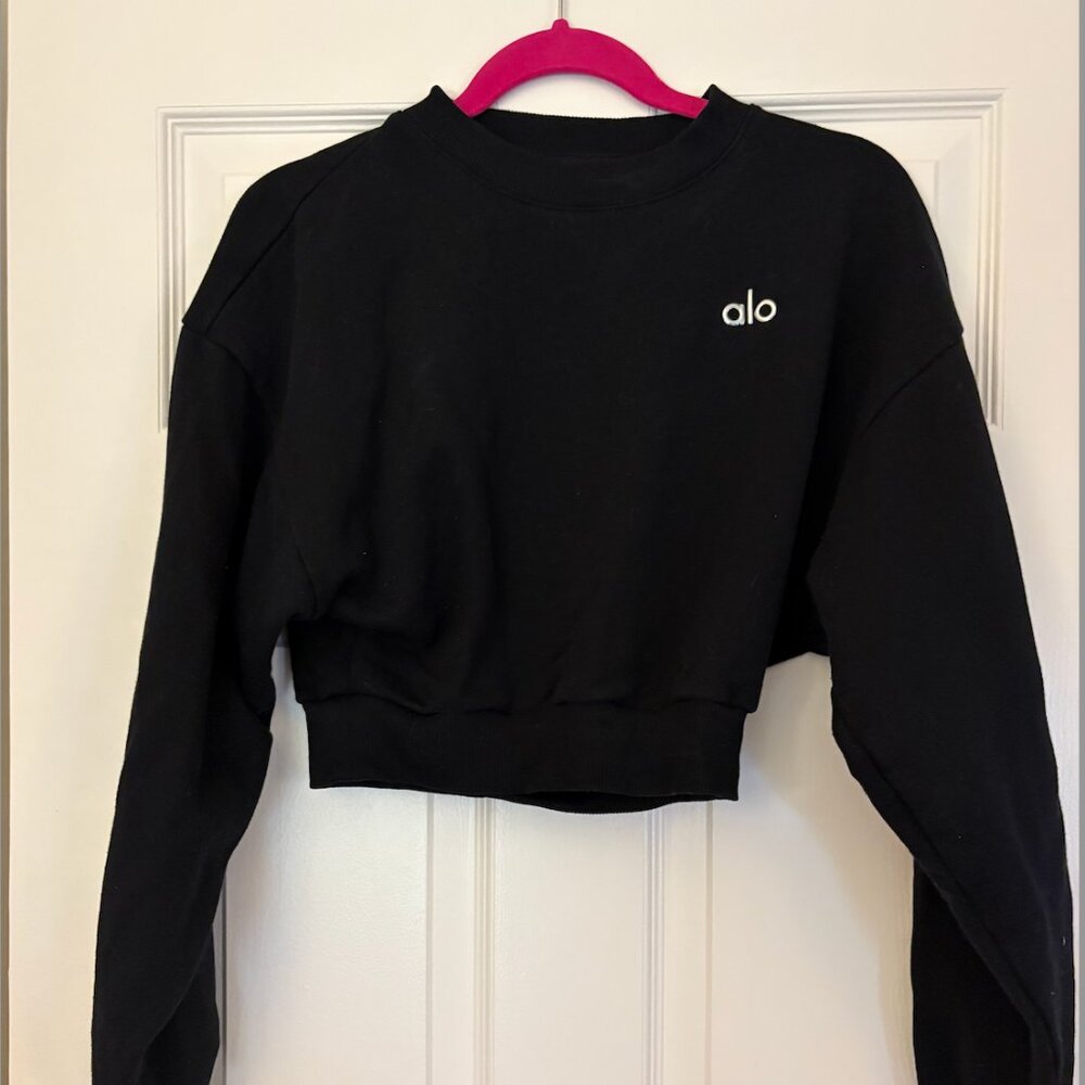 Alo Cropped Accolade Crewneck - Size S (4-6)